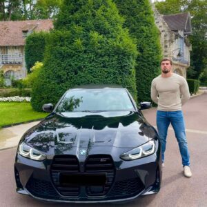 Ibrahim Tsetchoev Instagram - Que es ce que vous en dites de ma M3? je peux la customiser a mort , couvering, stage2...
mais la vérité suis pas sure de la garder, je pas réussi a la aimé 😢 je pas accroché