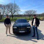 Ibrahim Tsetchoev Instagram – Ça fait pas de mal de s’amuser de temps un autre, mais faut pas oublier son but final !
identifie un pote avec qui t’aimerais faire un tour dans ce Rolls, et moi je vais tirer au sort le gagnant , conditions like et être abonné a @rentlineparis et @ts_ibra