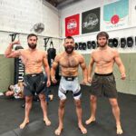 Ibrahim Tsetchoev Instagram - Pour évoluer, il faut s’entourer de plus fort que ce soit, pour devenir fort ✊ Bayonne, France