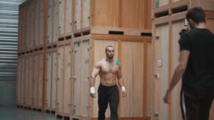 Ibrahim Tsetchoev Instagram - Premier combat de boxe à poigne mains nues en France, c’est aussi mon 1ere combat de boxe, impatient vous montrer ma progression en boxe depuis mon dernier combat grâce a mes amis mais aussi mon coach @h.coaching qui m’a beaucoup aidé.
Je vous a promis une vodeo inédit et comme toujours je tiens mes promesses, combat disponible en septembre, mais si vous exploser les CORE ROGE sur ce poste je vais poster avant 👊
📸 @hamza_hamouni 👌