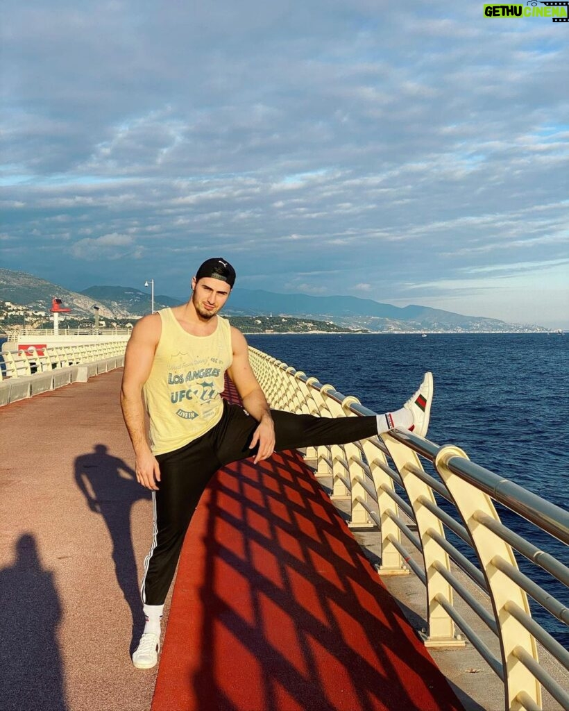 Ibrahim Tsetchoev Instagram - Sur la dernière photo j’avais le soleil dans les yeux du coup je souriais bêtement yeux fermé Monte-Carlo, Monaco