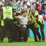 Ibrahim Tsetchoev Instagram – Final l’euro de football FRANCE-PORTUGAL 🔥
a 300k CORE ROGE ❤️ je refait la finale de cette année ✊
Vous m’avez donné beaucoup de force, pour que je réalise des dinguerie, grâce  à vous j’ai vécu des expériences inoubliables, MERCI ❤️ Stade De France