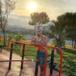 Ibrahim Tsetchoev Instagram - J’avais arrêté sport pendant 1mois acause de ma blessure a l’épaule, mais la j’ai repris depuis 1mois et voici le résultat ! vous en pensez quoi sincèrement ? Menton, Alpes-Maritime, France