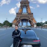 Ibrahim Tsetchoev Instagram - 1ere choses que vois aller faire apres confinement ? si non personnes a encore deviner la somme que je tiens dans les mains sur la photo précédente Paris, France