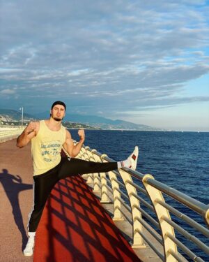 Ibrahim Tsetchoev Instagram - Sur la dernière photo j’avais le soleil dans les yeux du coup je souriais bêtement yeux fermé