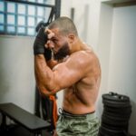 Ibrahim Tsetchoev Instagram - Normalement mon combat est prévu pour février chez @hexagonemmafr , donc je me prépare a fond, à votre avis quelle est mon niveau actuel sur une échelle de 0-10 😬 merci pour studio @manudailycoaching 📸 @djo_rea Paris, France