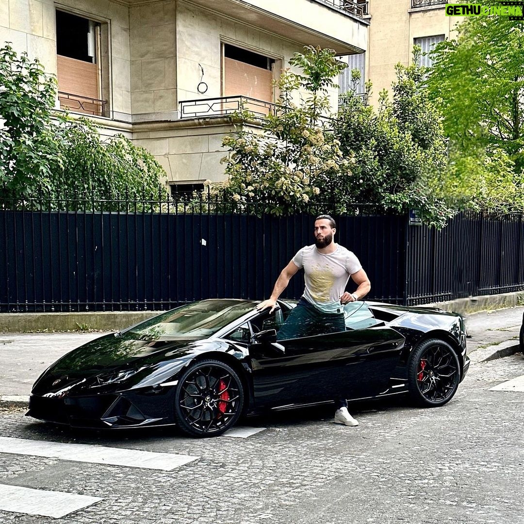 Ibrahim Tsetchoev Instagram - Qui est chaud faire un tour avec moi dans #lamborghini ? a paris ou dans le sud 😎 Paris, France