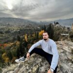 Ibrahim Tsetchoev Instagram – Quoi de mieux que de me ressourcer sur les terres de mes racines, le Caucase ⛰️
Et vous, qu’est-ce que vous ressources ?! თბილისი – Tbilisi