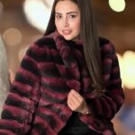 Ibtissam Laaroussi Instagram - رمضان مبارك كريم وشهر غفران يا رب 🤲 Fur by @luxury_fur_worldwide