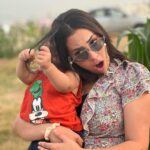 Ibtissam Laaroussi Instagram - الشعر يدي شعر ….طلق ونطلق🤣🤣 شكون لي بان ليكم ظالم انا ولا يوزار @youzar_baby Plage Tres Piedras