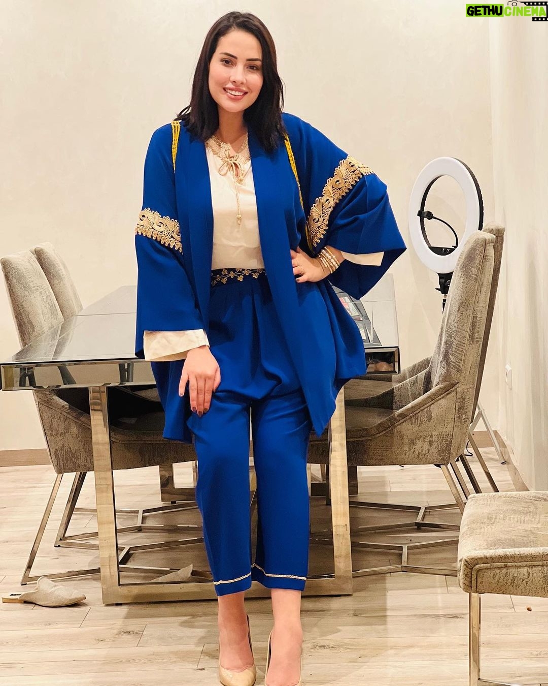 Ibtissam Laaroussi Instagram - عيد مبارك سعيد اعاده الله عليكم بالصحة والعافية @inouchka.ma