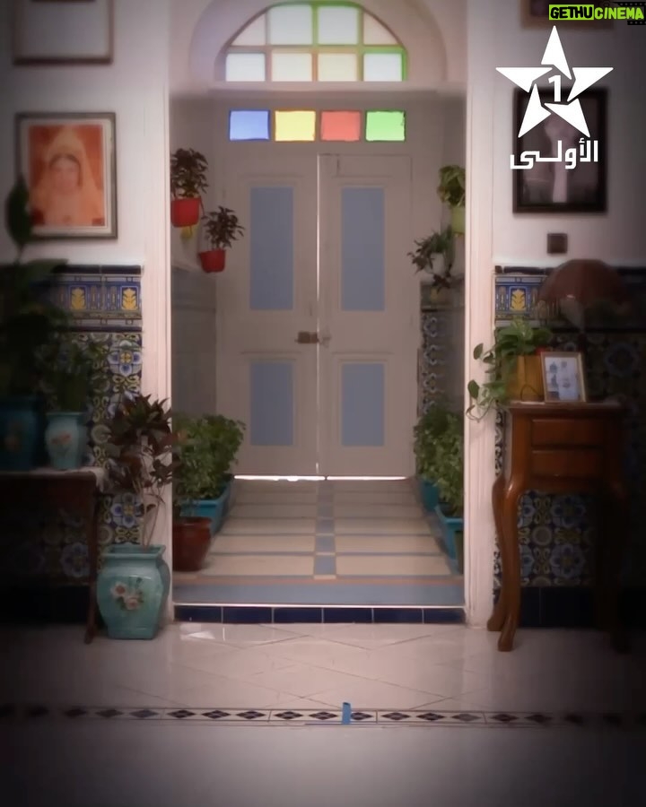 Ibtissam Laaroussi Instagram - عندهم بزاف مايعاودو ليكم.. تنساوهم غدا في أول حلقة من مسلسل دار النسا 🔥 "دار النسا" كل يوم بعد الإفطار مع 20:00 في رمضان 🌙 على الأولى ⭐️ #دار_النسا #رمضان_الأولى #رمضان_2024 #الأولى_2024 #حصريا_على_الأولى #عيشوا_رمضان