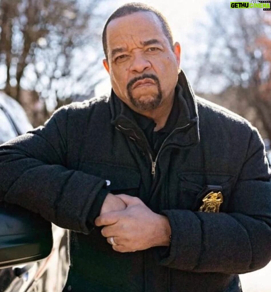 Ice-T Instagram - SVU Episode 2 Season25 TONIGHT! Lock it in. 💥 @wolfentertainment 💥