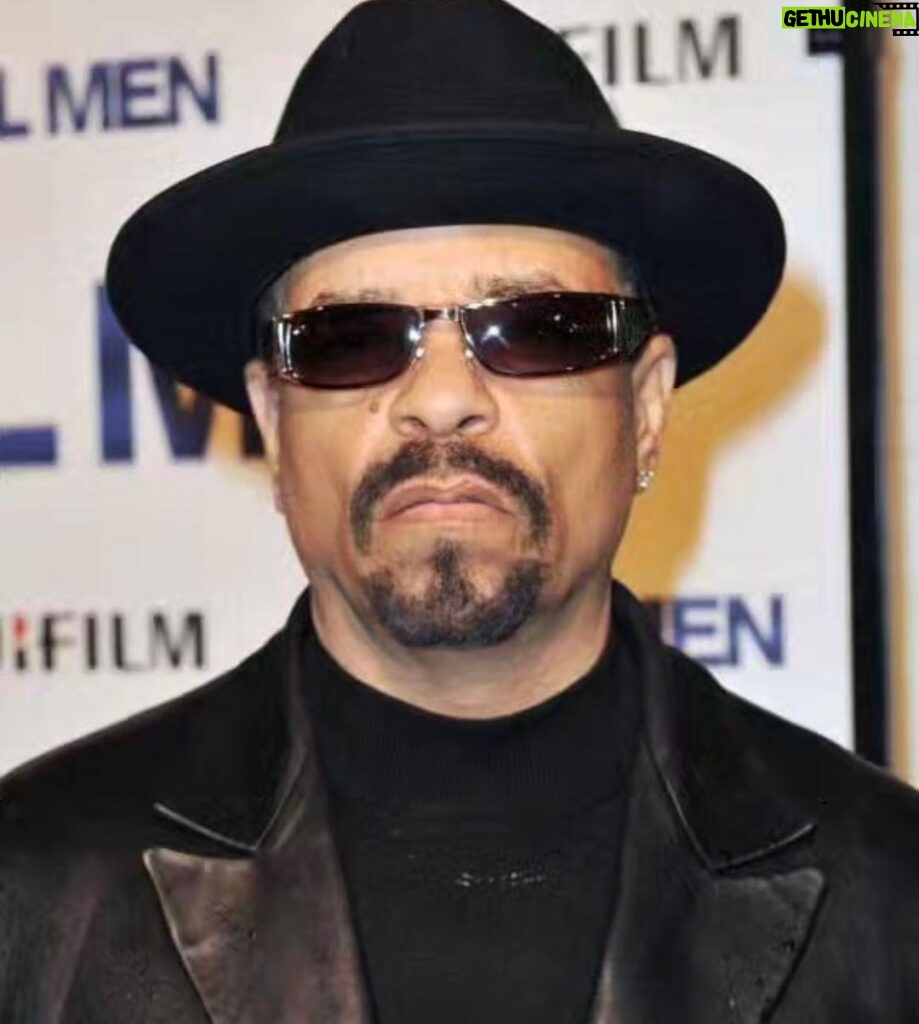 Ice-T Instagram - ‘I’m not your Role Model… My roads too dirty to follow…’ Find your OWN path and handle your business… 💎