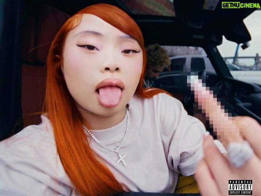 Ice Spice Instagram - 400 bandz just to do my lil dance 💋