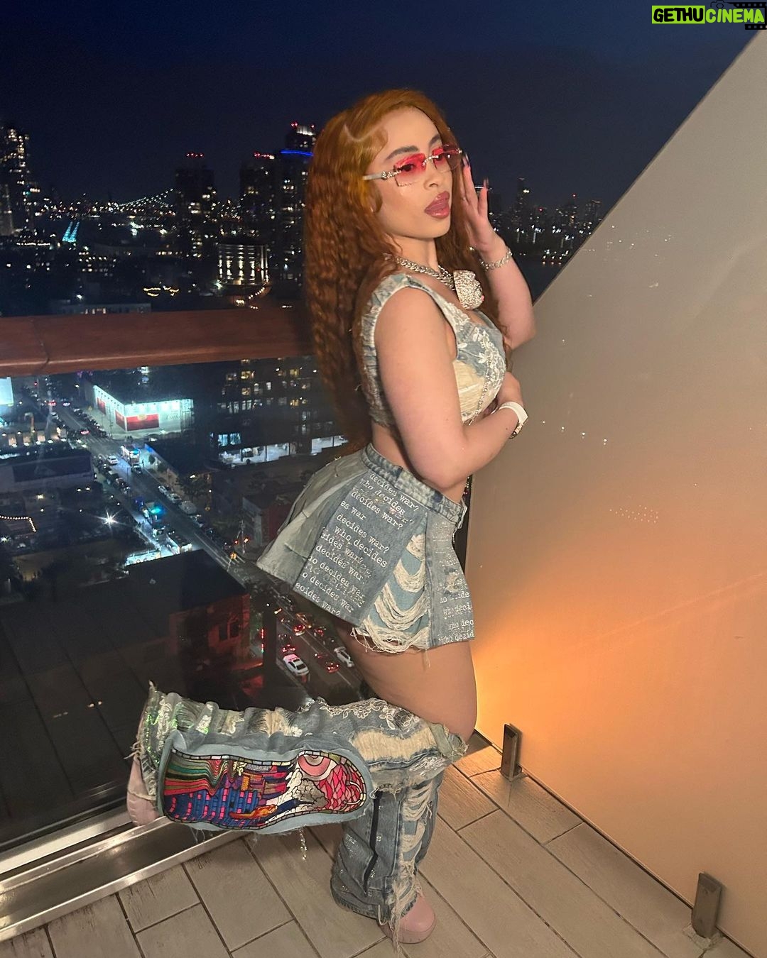 Ice Spice Instagram - 2 many b*tches where da n!ggas at