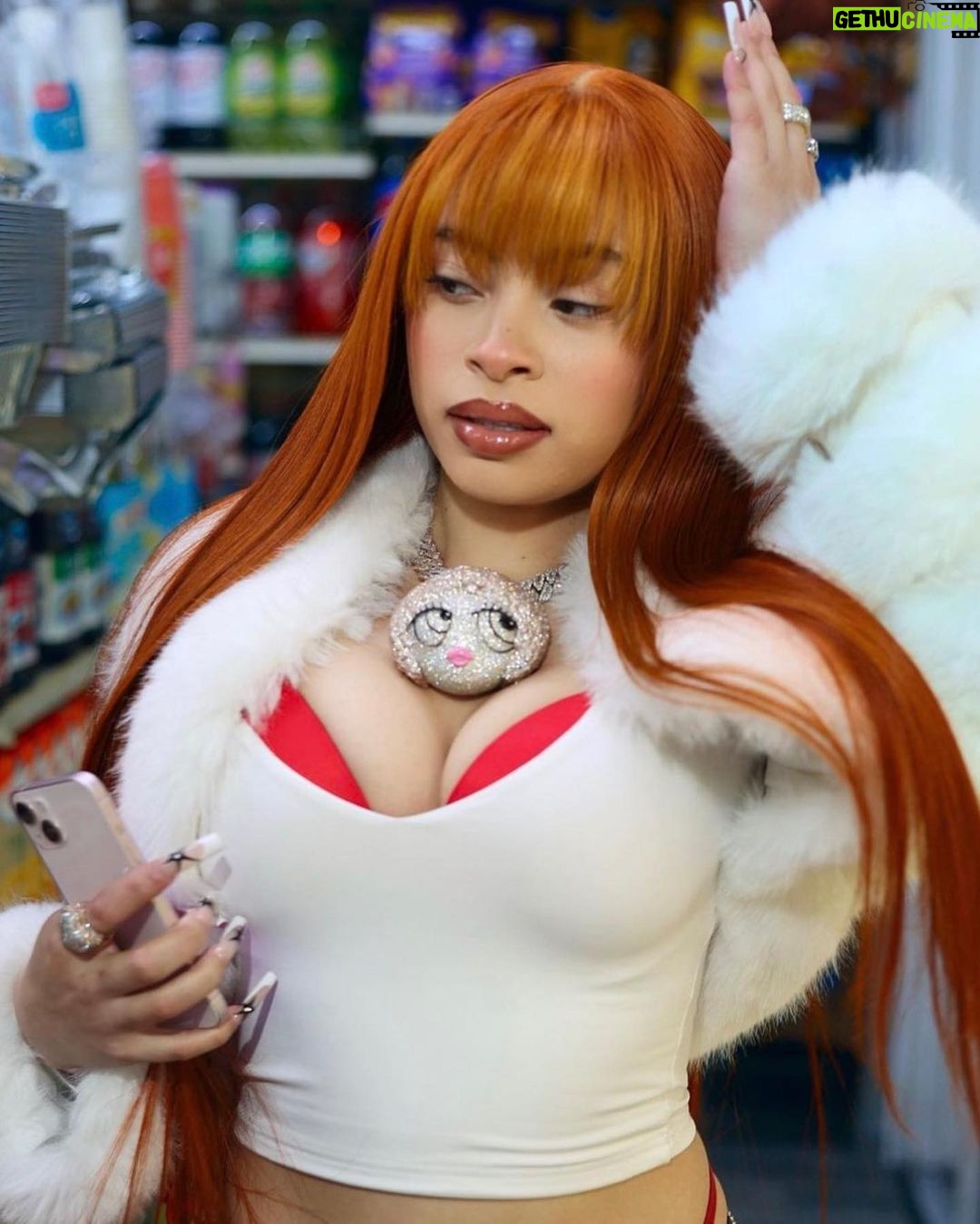 Ice Spice Instagram - like damn she in ha mood 💋 Bronx, NY