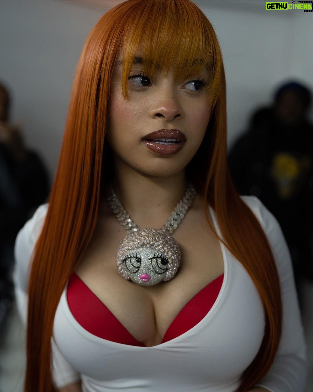 Ice Spice Instagram - like damn she in ha mood 💋 Bronx, NY