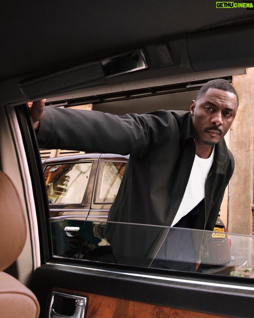 Idris Elba Instagram - @idriselba is timeless in Calvin Klein menswear. Unexpected, refined materials. Stealth pieces designed for the city.​ Photographed by @mertalas.