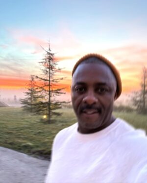 Idris Elba Instagram - I wrote this song over 10 years ago for Mandela. @shaunescoffery my long time bredren sung his heart out for it. it’s called So many people. The album is called Mi Mandela, it’s a good Sunday listen still.