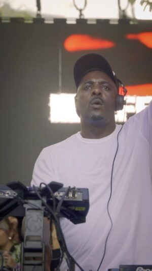 Idris Elba Instagram - ‘La Trumpeta’ has landed 🚀🎺

New tune out on @defectedrecords 👊🏾