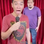 Igor Guimarães Instagram - Hoje eu vi o Igor Guimarães comendo pães com cães ❤️🌭 com @igorzismo e @cunhalucass #música #comédia #humor #igorguimaraes #thenoite #sbt 🎶 produção musical @andres_girando