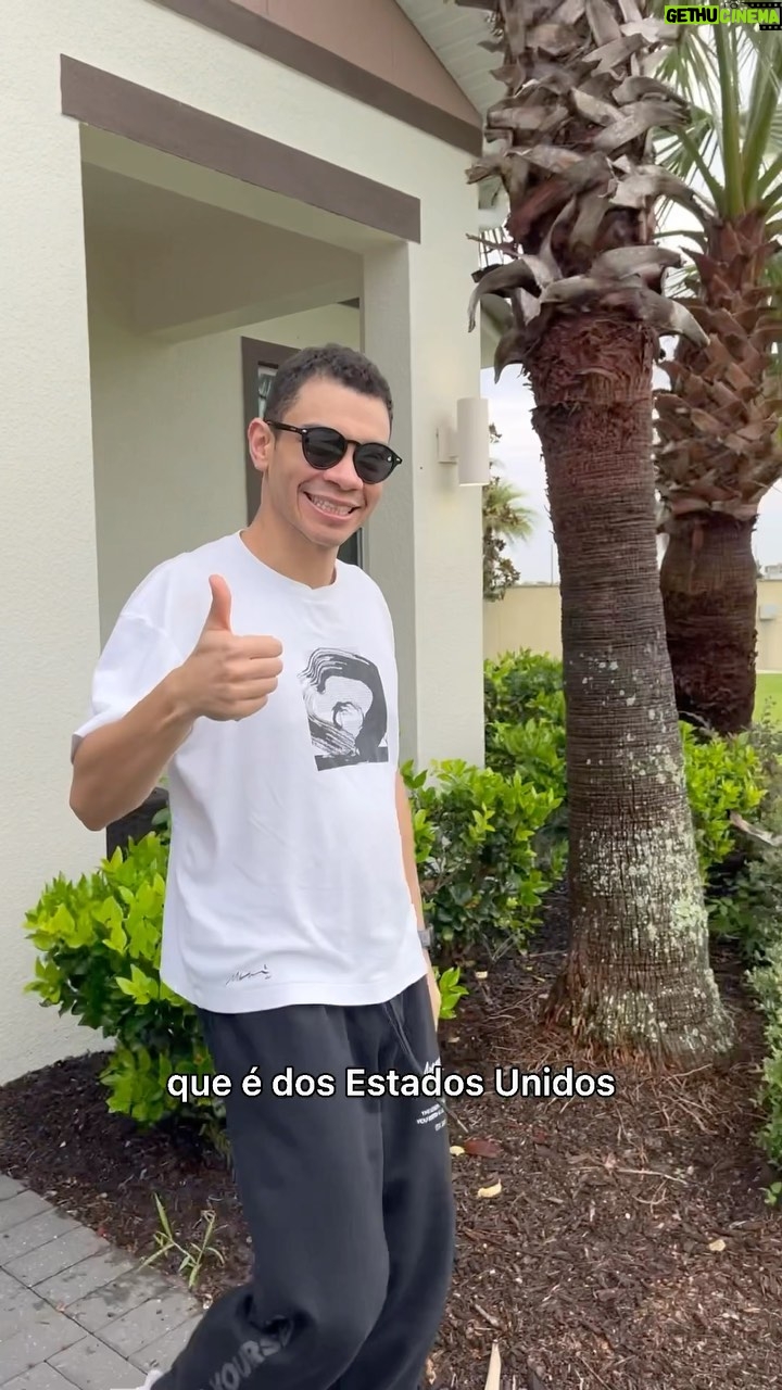 Igor Guimarães Instagram - Partiu, TOUR ESTADOS UNIDOS! Vem povo Americano! #igorguimaraes #standupcomedy