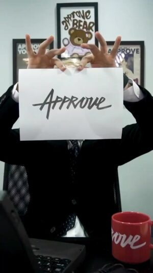 Igor Guimarães Instagram - O MISTÉRIO ACABOU!!1 @approve sob nova direção: novo logo, novo mascote e uma queima de estoque!!1 
O SITE TODO com até 70% OFF e FRETE GRÁTIS para todo Brasil!

Att, Adv. Paloma.

#publi