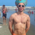 Igor Guimarães Instagram – ENTRA ANO SAI ANO. FELIZ PRÓXIMO ANO NOVOS ❄️ ⛄️ Terminal João Dias