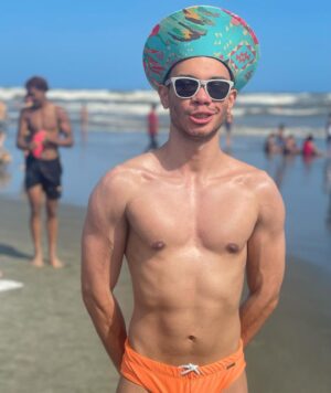 Igor Guimarães Instagram - ENTRA ANO SAI ANO. FELIZ PRÓXIMO ANO NOVOS ❄️ ⛄️