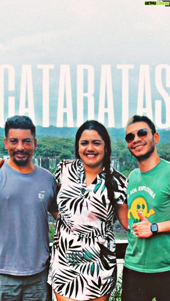 Igor Guimarães Instagram - Confira nosso super passeio nas Cataratas do Iguaçu! #turismo #igorguimaraes #humor #comedia