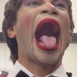 Igor Guimarães Instagram - A MAKE DO AMIGUINHO DO BRASIL #bonecojosias #humor #makeup #horrormakeup #makehorror #maquiagem #halloween