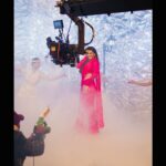 Ihana Dhillon Instagram - Some colourful moments of this beautiful colourful song 🥰 #lakktunutunu 💃💃 Out now :- https://youtu.be/iVCwnLhQVoc #jepaisaboldahunda In cinema’s - 23rd feb 😍 @hardeepgrewalofficial @manpreetbrar_official @irajdhaliwal @mintukapa_90 @je_paisa_bolda_hunda @ihanadhillonmovies #ihanadhillonmovies