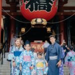 Iko Uwais Instagram - the UWAIS 👨‍👩‍👧‍👧 kimono Style 👘🇯🇵 #theuwais👨‍👩‍👧‍👧 #theuwaisvacation #theuwaisjapantrip #kimonostyle #asakusa Asakusa Temple