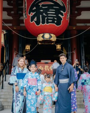 Iko Uwais Instagram - the UWAIS 👨‍👩‍👧‍👧 kimono Style 👘🇯🇵 #theuwais👨‍👩‍👧‍👧 #theuwaisvacation #theuwaisjapantrip #kimonostyle #asakusa