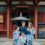 Iko Uwais Instagram - the UWAIS 👨‍👩‍👧‍👧 kimono Style 👘🇯🇵 #theuwais👨‍👩‍👧‍👧 #theuwaisvacation #theuwaisjapantrip #kimonostyle #asakusa Asakusa Temple