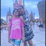 Iko Uwais Instagram - the Happiest place on earth - 42*🥵🏰🎡🎠🎢 #theuwais👨‍👩‍👧‍👧 #theuwaisvacation #theuwaisjapantrip #ikouwais #audyuwais #audyitem #disneylandjapan Tokyo Disneyland