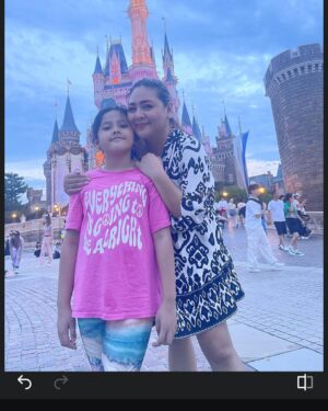 Iko Uwais Instagram - the Happiest place on earth - 42*🥵🏰🎡🎠🎢 #theuwais👨‍👩‍👧‍👧 #theuwaisvacation #theuwaisjapantrip #ikouwais #audyuwais #audyitem #disneylandjapan
