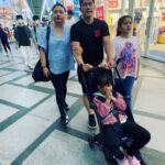 Iko Uwais Instagram - oyasumi Osaka 😍🇯🇵 #theuwais👨‍👩‍👧‍👧 #theuwaisvacation #theuwaisjapantrip #dotonbori #japan Dotonbori Osaka