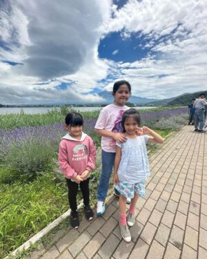 Iko Uwais Instagram - the mighty beautiful 🗻 Fuji ❤️🇯🇵 Kirey😍 #theuwais👨‍👩‍👧‍👧 #theuwaisjapantrip #mountfujijapan