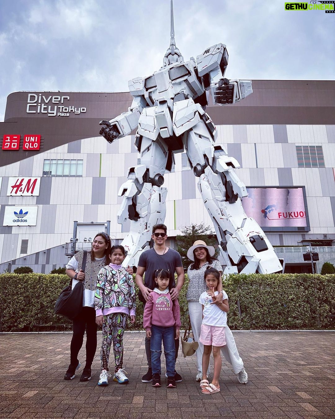 Iko Uwais Instagram - keseruan hari ini with @tokushige_iresh @issei_tokushige & anri ❤️ arigato🙏🏻 Gotemba-Japan