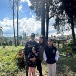 Iko Uwais Instagram - no filter needed😍🌳🏔️🌾🌤️❤️ #theuwais👨‍👩‍👧‍👧 Pangalengan, Jawa Barat, Indonesia
