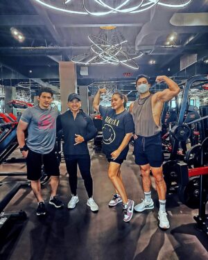 Iko Uwais Instagram - my songong squad 🔥💪🏻🔥 #gymtine #songongsquad💪 #trainedbyhp❤️72 #healthybody #healthylifestyle