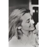 Ilayda Alişan Instagram - Bütün gülüşlerin aklımda... iyi ki doğdun annecim, meleğim 🕊