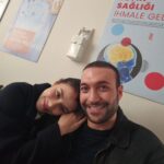 Ilayda Alişan Instagram - Gülaysem ile acayyip yoruldugumuz bir haftanin ardindan.. bu aksam #AtesKuslari cidden bi harika😋❤️‍🔥 @ateskuslariatv