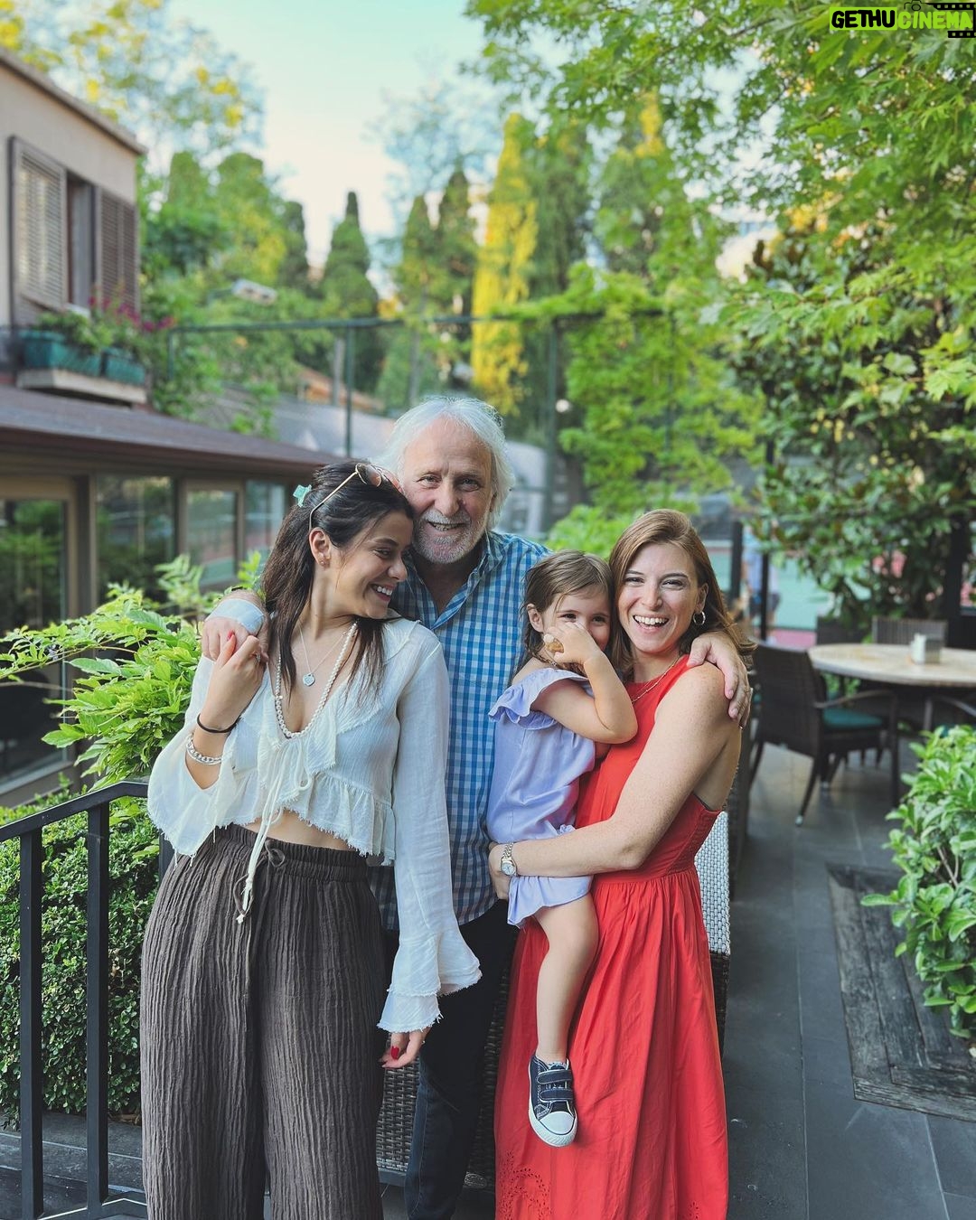 Ilayda Alişan Instagram - İyi ki dogdun babiskoom, iyi ki bizim babamizsin🤍