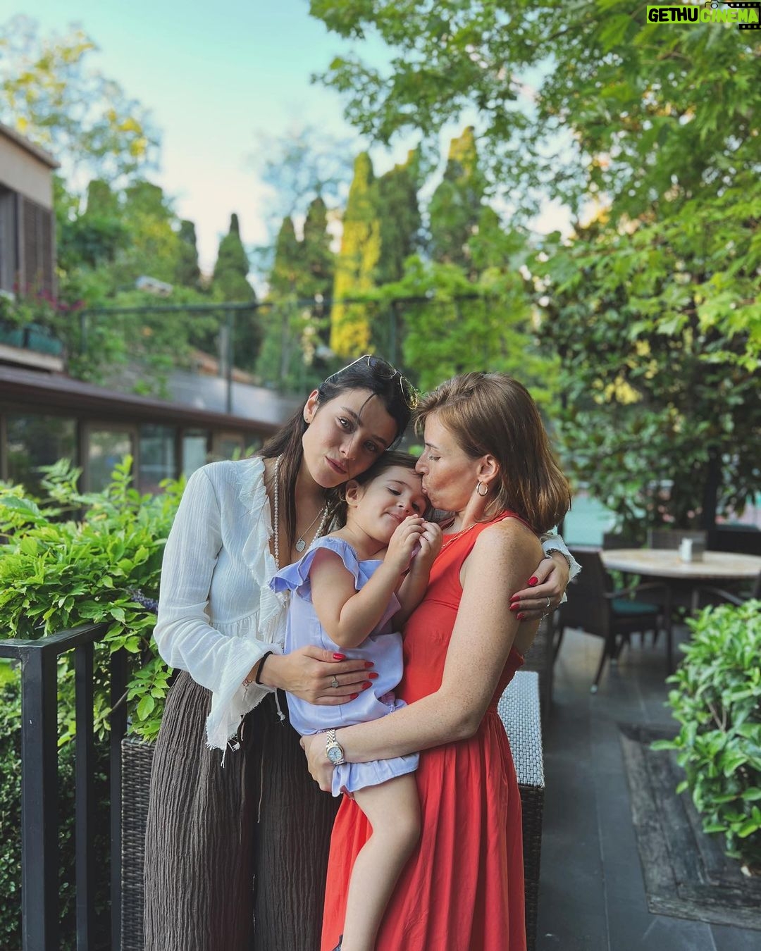 Ilayda Alişan Instagram - İyi ki dogdun babiskoom, iyi ki bizim babamizsin🤍