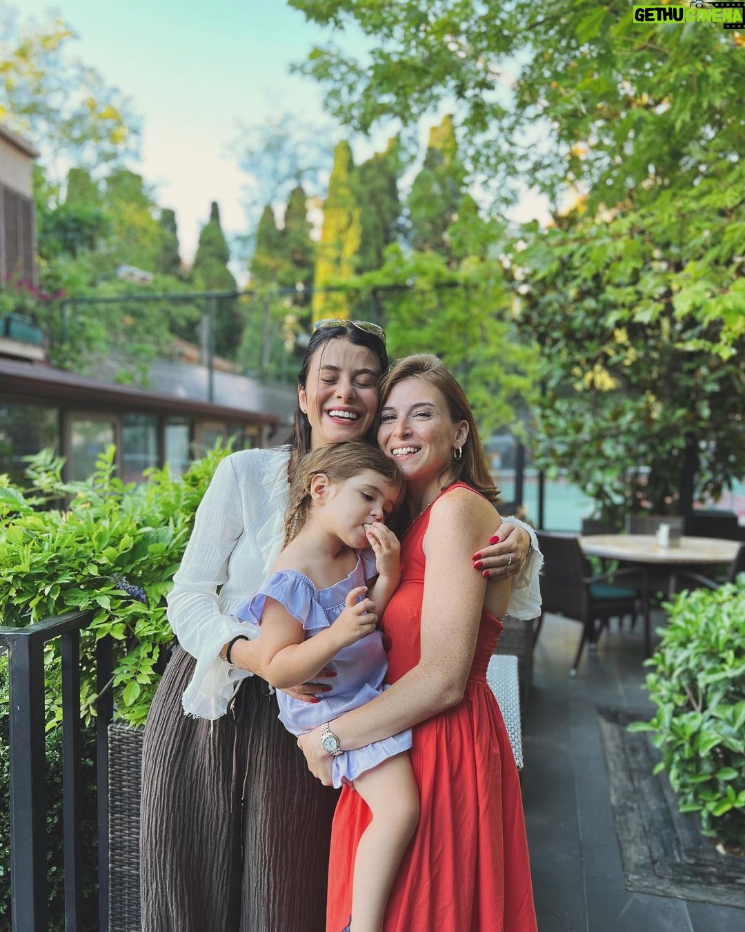 Ilayda Alişan Instagram - İyi ki dogdun babiskoom, iyi ki bizim babamizsin🤍