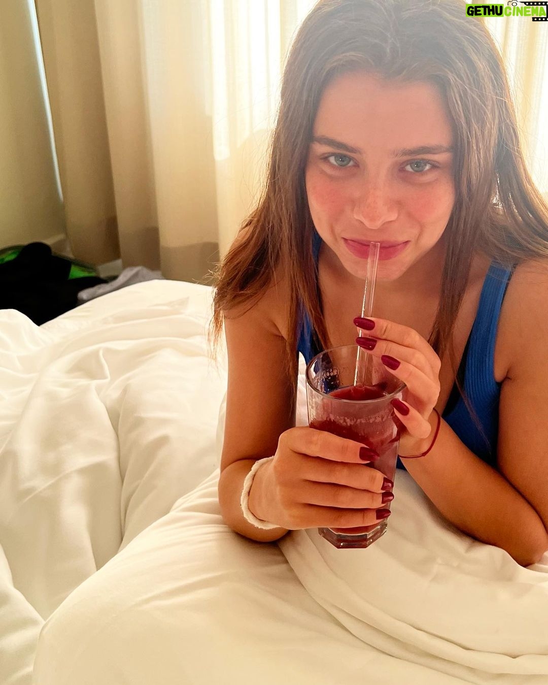 Ilayda Alişan Instagram - Ortaya karısık dump🐒