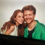 Ilayda Alişan Instagram - “Taş kalpli Asya’ya” veda zamanı. Biraz zor olacak gibi, vedaları da pek sevmem:) fakat, Bizi canım partnerim, birtaneciğim @burakyoruks ile bir araya getirip inandıgı icin @gokhan_yildiz_._ abime, kelimelerle anlatamayacagım biricik hocam @serdargozelekli ‘ye, dünyalar tatlısı @senemzencir hocama.. Sonradan aramıza gelen enerjisiyle hemencecik icimizi ısıtan @denizyuss hocama, canım @saybils hocama.. bana böyle bir ekip kolay kolay gelmez dedirten tüüm oyuncu arkadaşlarım ve teknik ekipteki dostlarıma.. @kanald ailesine.. Her birinize çooook teşekkür ederim. Hepinizi çoook seviyorum. Ve Asya.. seni oynamayı çok özleyeceğim. Biliyorum ki şimdi pis sarın ile mutlusun, sizi birbirinize emanet ediyorum. Artık didişmeyin ne olur….💙 @seversindizi #seversinvedadump